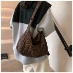 Trendy Casual Soft Textile Women's Shoulder Bag Large Capacity Leopard Print Female Retro Crossbody Bag For Commute Outings