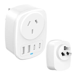 Universal Travel Adapter With 2 USB Ports 2 Type-C Charging All-in-one Travel Adapter EU/UK/US/AU Plug for Travel Power Adaptor