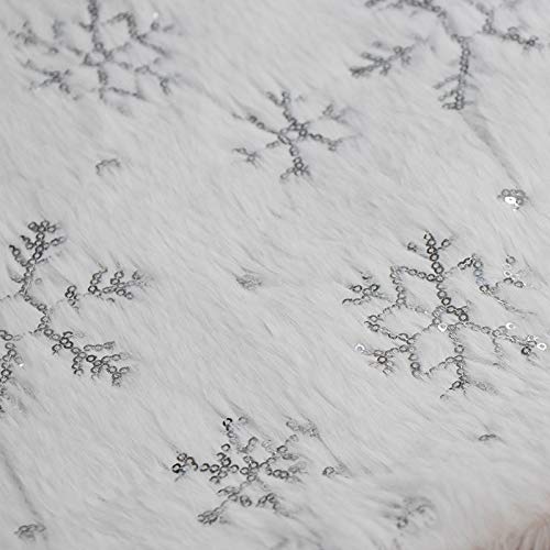 Silver Snowflake Christmas Tree Skirt - 90cm (36inch)
