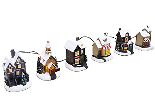 Traditional Christmas Village Scene - 25 LED Pieces