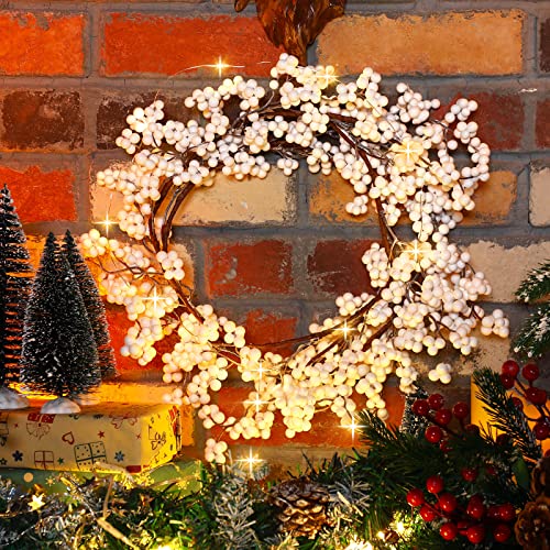 Lighted Berry Christmas Garland with Leaves - 6 Feet