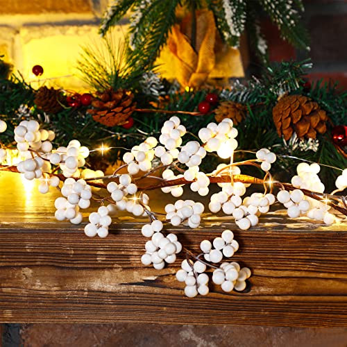 Lighted Berry Christmas Garland with Leaves - 6 Feet