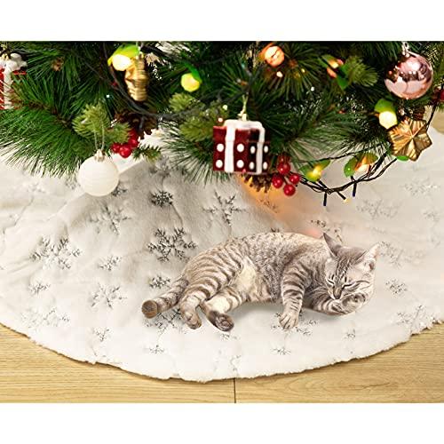 Christmas Tree Skirts / Baskets 