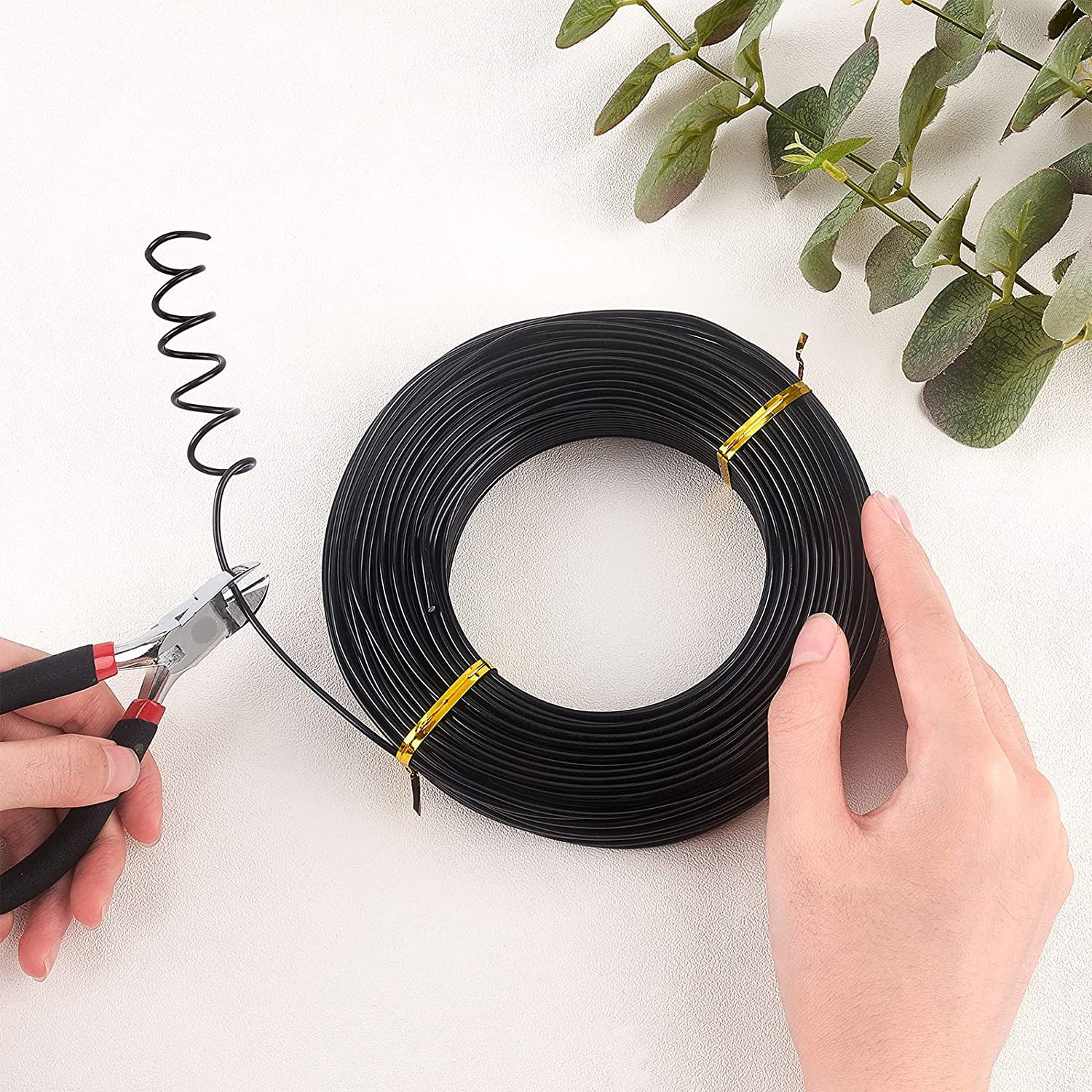 Black 12 Gauge Aluminum Craft Wire - 55m Roll