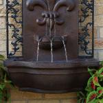Sunnydaze French Lily Wall Fountain in Polystone