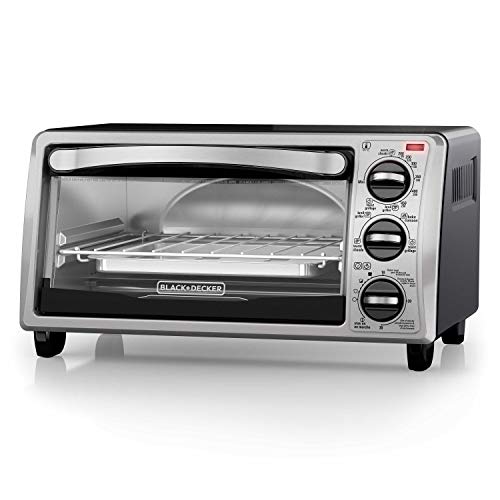BLACK+DECKER 4-Slice Toaster Oven with Multiple Functions