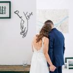 JINMA Personalized Couple Decoration – Custom Holding Hands with Names, Romantic Gift for Anniversary, Wedding, Valentine’s Day (Black)