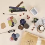 SAEUYVB Candle Making Kit - DIY Starter Soy Candle Making Supplies/Kit - Soy Wax, 10 Jars & Tins, 10 Pleasant Scents, Color Dyes & More，Perfect Candle Making Kit for Adults