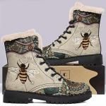 coolcustomize Personalized Christmas Boots, Custom Santa Claus Print Winter Snow Boots Print Fur Lined Lace up Women's Bee Boots Comfortable Winter Shoes Custom Xmas Gift