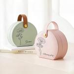 NYLGOXITK Personalized jewelry box with customized name and birth flower shape - Upgradable LED lights + mirror version - Designed specifically for women/girls/bridesmaids, suitable as a gift.