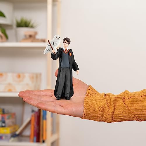 Schleich Harry and Hedwig Figurine - Wizarding World