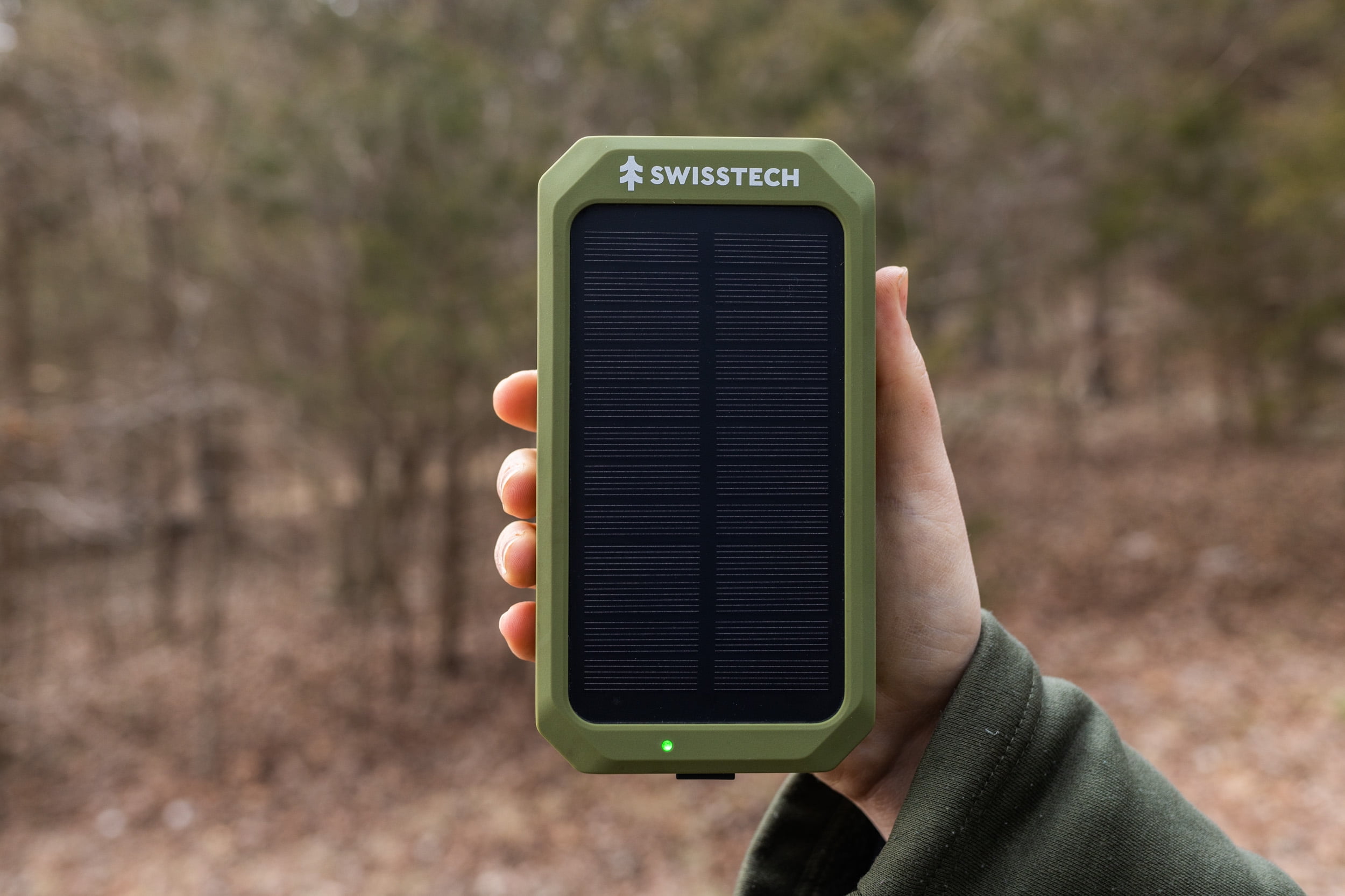 Swiss Tech 20K mAh Solar Power Bank & Charger