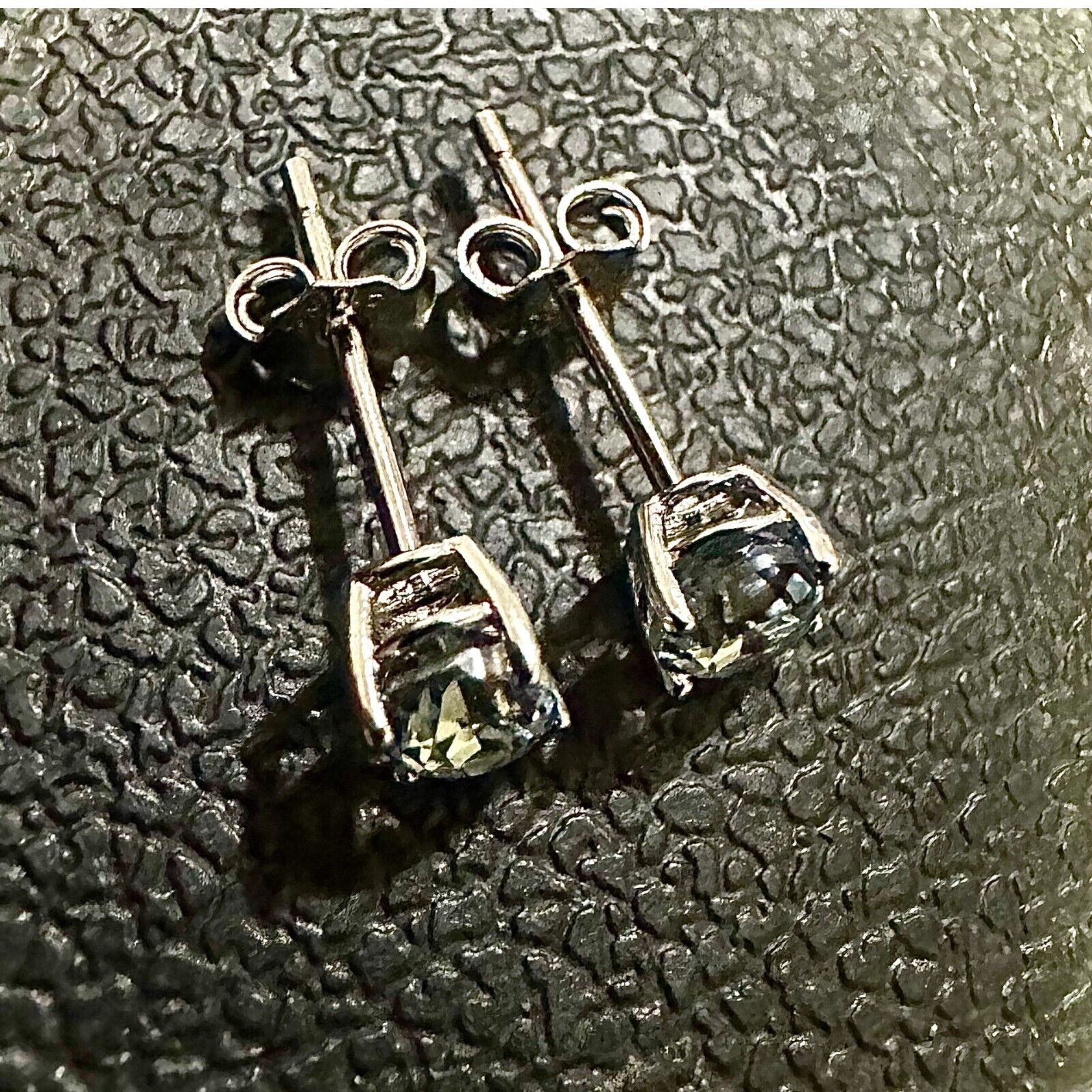 Oval Tanzanite 6MM Stud Earrings in Silver