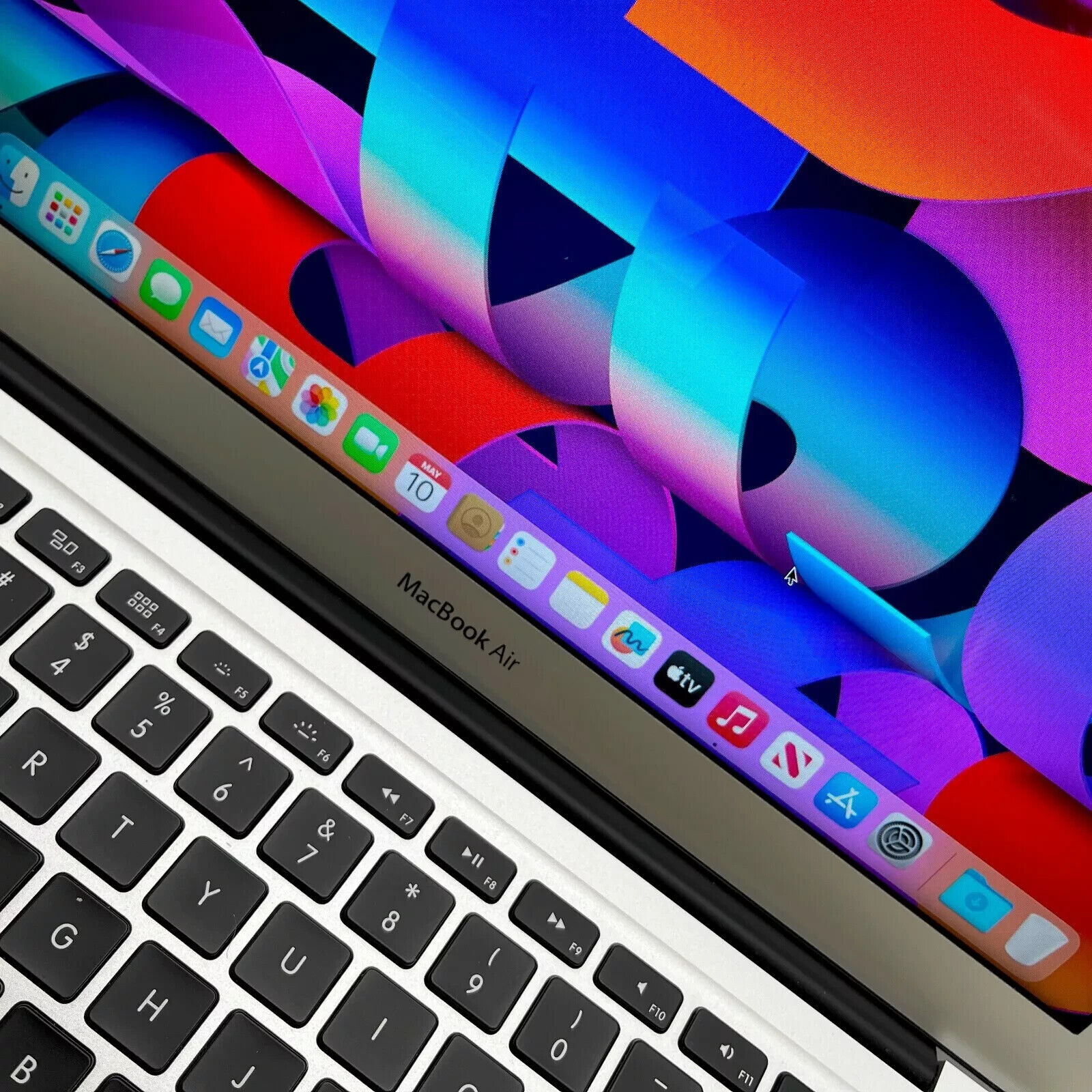 Apple MacBook Air 13-Inch Laptop with SSD