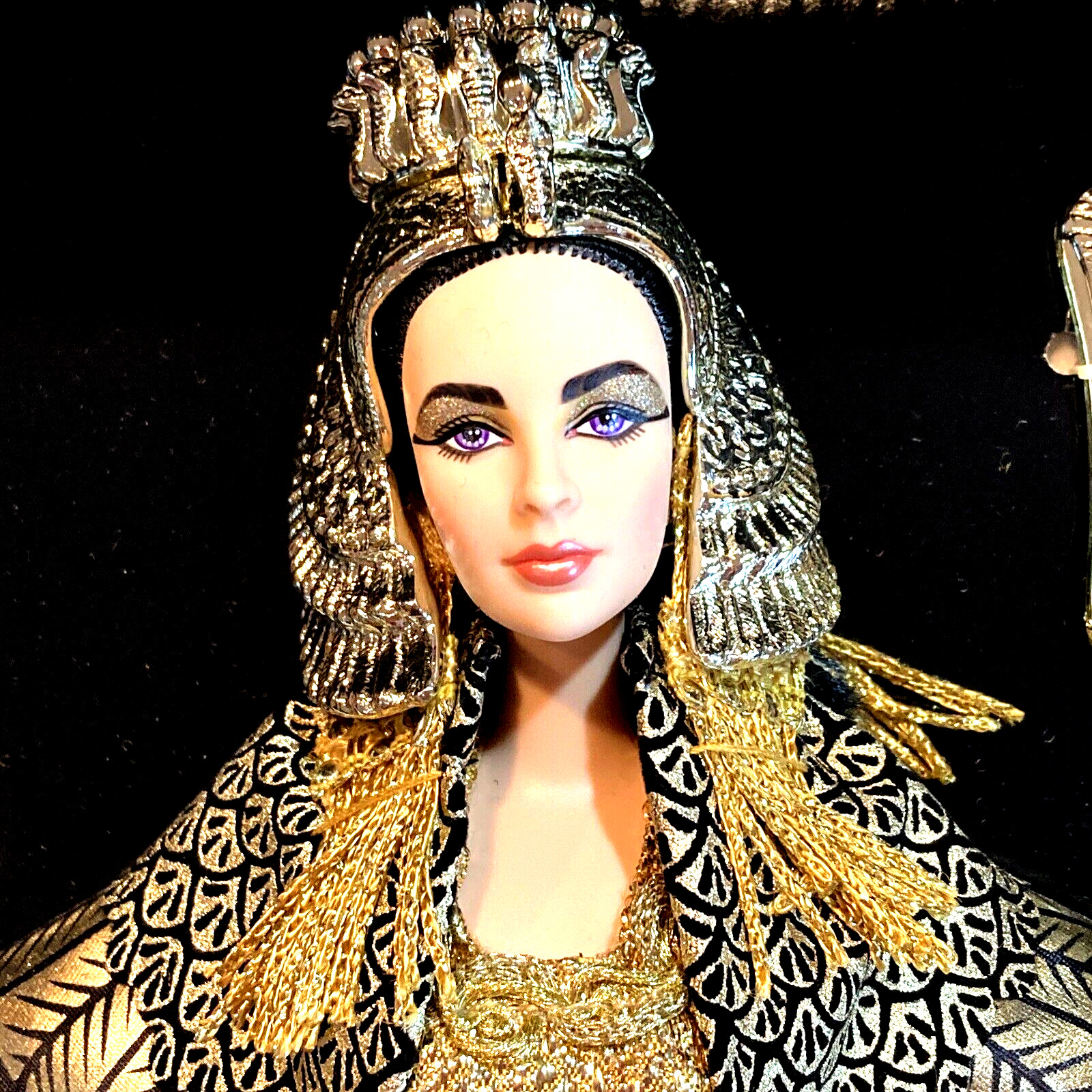 Barbie Cleopatra Elizabeth Taylor Collector Edition