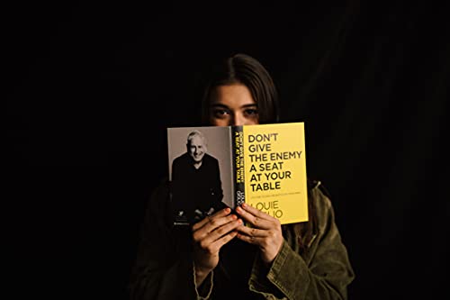 Don't Give the Enemy a Seat at Your Table: It's Time to Win the Battle of Your Mind... by Thomas Nelson