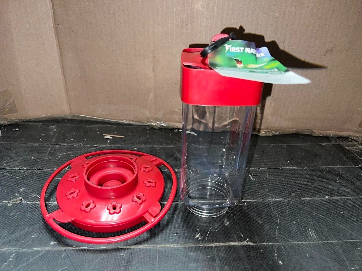 First Nature 32 oz Hummingbird Feeder