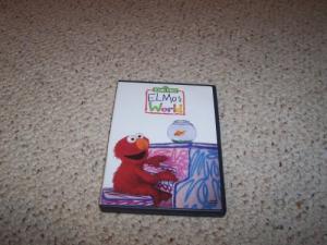 Elmo's World - Dancing, Music, and Books from SHOUT! FACTORY