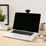 Webcam: onn. 1440P with Autofocus and Built-in Microphone