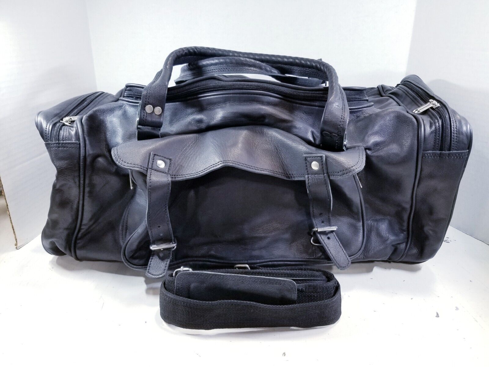 Black Leather Travel Duffel Bag - Classy 22