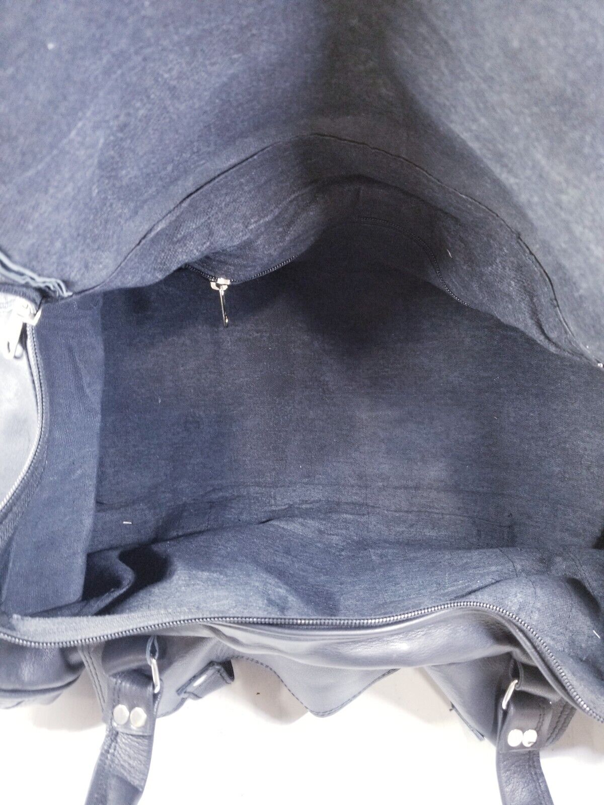 Black Leather Travel Duffel Bag - Classy 22