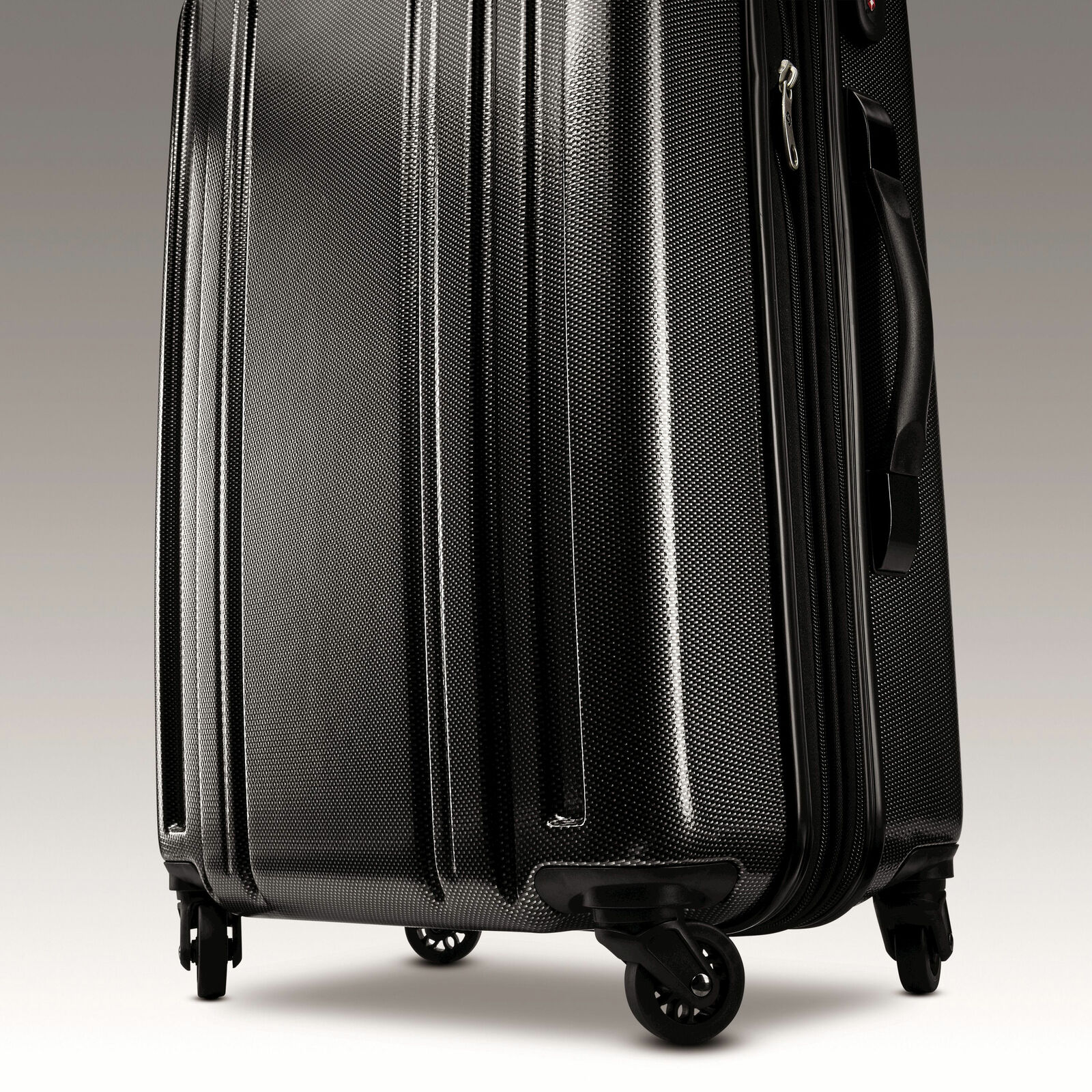 Samsonite Carbon 2 Carry-On Spinner - Travel Essential