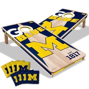 Michigan Wolverines 2' x 4' Cornhole Game Set