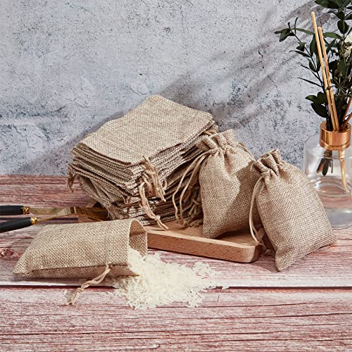 Daucin 30 Pcs Drawstring Burlap Bags, 13 x 18 cm Wedding Sacks Linen Sack Resusable Jute Gift Bags for Wedding Party Birthday DIY Craft Halloween Christmas