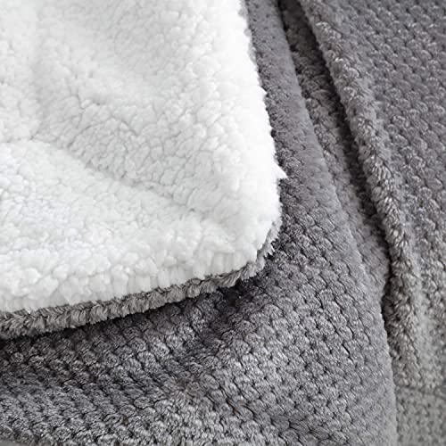 SOCHOW Waffle Sherpa Fleece Throw Blanket, Super Soft Fuzzy Warm, Lightweight Fluffy Reversible Plush Blanket for Bed Sofa Couch, 150cm×200cm Grey