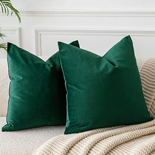 JUSPURBET Dark Green Velvet Pillow Covers 18x18,Pack of 2 Christmas Decorative Throw Pillow Covers,Solid Cushion Cases for Sofa Couch Bedroom