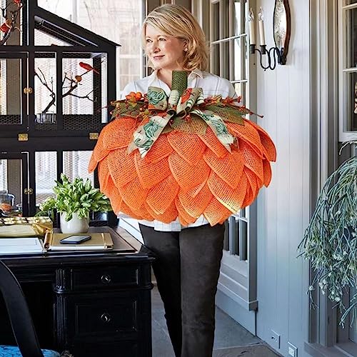Autumn Wreath Pumpkin with Bows and Berries 40cm for Front Door Docorations Burlap Pumpkin Decor for Fall Halloween Christmas Thanksgiving Wall Home DecorationPumpkin Garland