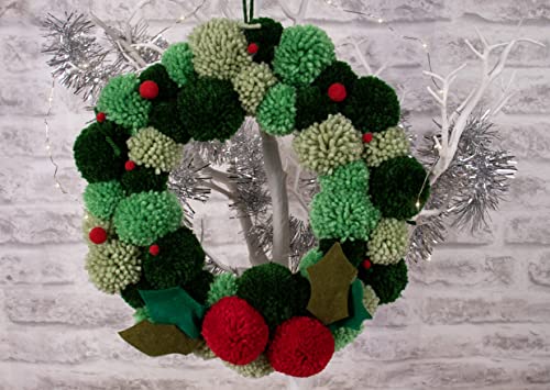 Trimits Green Pom Pom Wreath Kit, Make Your Own Christmas Decorations, Front Door Garland, Autumn Wreath 31cm (12.2in)