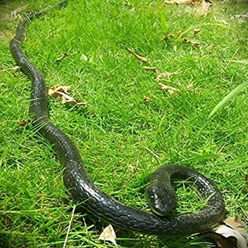 Yoogeer 47 Inches Rubber Lifelike Snakes Scary Gag Gift Incredible Rain Forest Wild Life Snake Toy