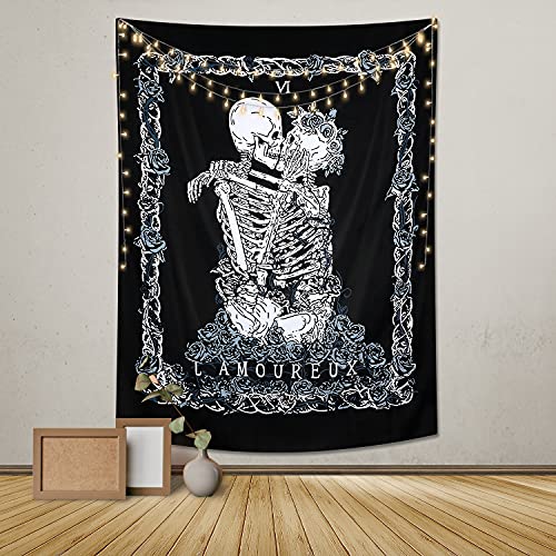 LOMOHOO Halloween Skull Tapestry The Kissing Lovers Tapestry Wall Hanging Skeleton Tapestry with Rose Wreath Gothic Home DecorTapestries Wall Art for Room Black and White130x150cm