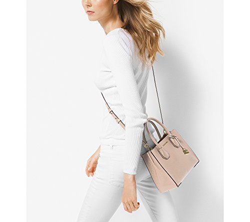 Michael Kors Signature Jet Set Crossbody Bag