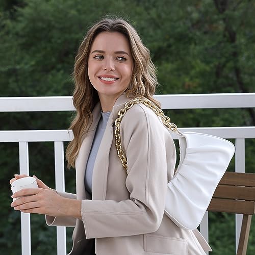 JOLLQUE White Leather Knödel Clutch with Gold Chain