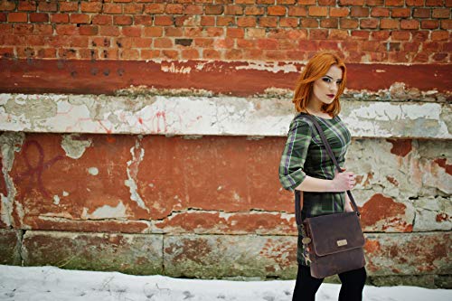 Catwalk Collection Ladies Medium Leather Messenger Bag - Brown