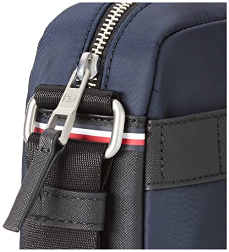 Tommy Hilfiger Men's Elevate Nylon Camera Bag