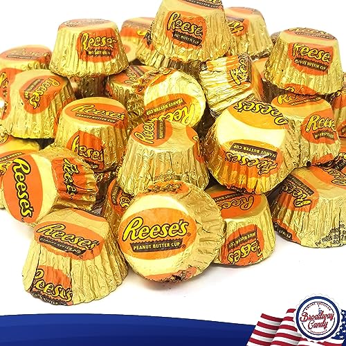 Broadway Candy Sweets Jar 500g - Reese's Mini Cups - Individually Wrapped American Sweets - Milk Chocolate-Enrobed Peanut Butter Mini Cups - Approximately 50 Pieces