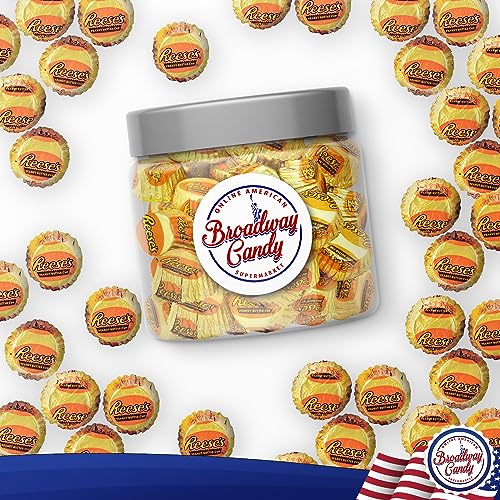 Broadway Candy Sweets Jar 500g - Reese's Mini Cups - Individually Wrapped American Sweets - Milk Chocolate-Enrobed Peanut Butter Mini Cups - Approximately 50 Pieces