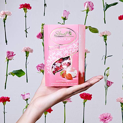 Lindt Lindor Strawberries & Cream Chocolate Truffles Box, 200g