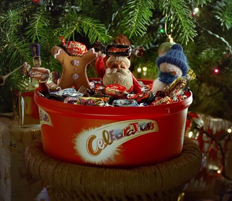 Celebration Chocolate Tubs in Bulk - 4x613g Bulk Christmas Chocolate, perfect as a Chocolate Christmas Gift, Halloween Sweets or Party Bag Fillers.Bulk Christmas Sweets with Topline Card - 2.45kg