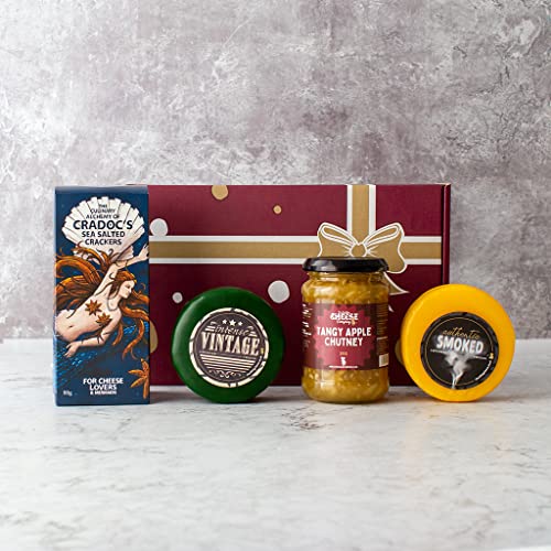 Traditional Cheese Truckle Gift Box. A Delicious Gift Hamper Packed with Classic Flavours, Cheese, Chutney and Biscuits. The Ultimate Foodie Gifts. The Chuckling Cheese Company.