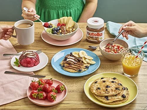 Nutella Chocolate Spread, Hazelnut, for Pancakes, Porridge, Muffins and Party Food, Unique Recipe, Smooth Texture and an Unmistakable Taste, 2 x 950g Jar
