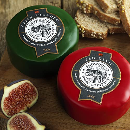 Snowdonia Cheese Company Quintessential Cheese Hamper | Gift Basket | 5 Award Winning Cheeses, 2 Chutneys, Crackers | Delivered Chilled