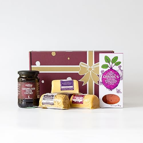 Assorted Cheddar Selection Gift Box. A Delicious Cheese Selection, with A Variety of Flavours, Chutney and Crackers. The Ultimate Unusual Gifts. The Chuckling Cheese Company.
