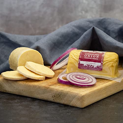 Assorted Cheddar Selection Gift Box. A Delicious Cheese Selection, with A Variety of Flavours, Chutney and Crackers. The Ultimate Unusual Gifts. The Chuckling Cheese Company.