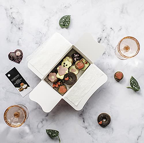 Martin's Chocolatier Oh So Gorgeous Chocolates | Handmade Luxury Chocolate Truffles Gift Box | Valentines Gift for Him or Her | Variety of Dark, Milk, White, Caramel, Ganache Pralines (Large - 330g)
