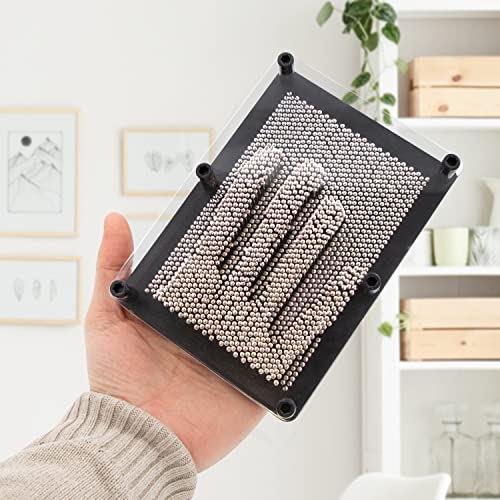 Global Gizmos 50350 Metal Pin Art Impression Toy / Ideal for Home and Office / Novelty Fun Gift / 3D Fun Desktop Sculpture Gadget / Classic Retro Game / 18cm x 13cm