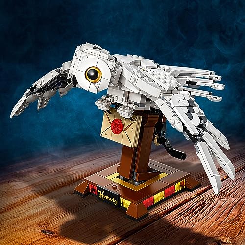 LEGO Harry Potter Hedwig the Owl Figure, Collectible Toy, Room Décor Display Model with Minifigure, Wizarding World Birthday Gifts for Kids, Girls and Boys with Moving Wings 75979